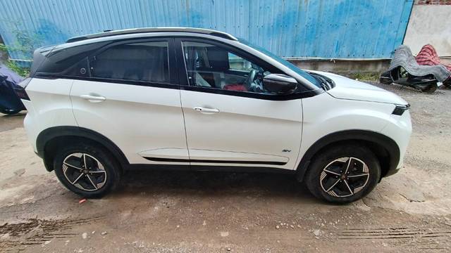 https://images10.gaadi.com/usedgaadi-sellcar/UsedCar/5d83313f-02f9-4ebc-ac42-a0d61815379a/bde5691d-e10e-4a74-bec0-92e3511f64aa.jpg?imwidth=6401