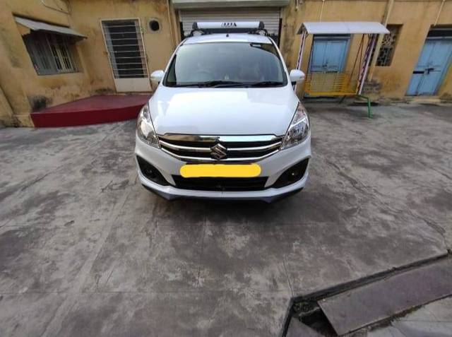 https://images10.gaadi.com/usedgaadi-sellcar/UsedCar/5da601bd-fe86-49a6-a8db-b9526ec96270/5b1aa549-c833-4dea-993e-8d1a47c59cfb.jpg?imwidth=6400