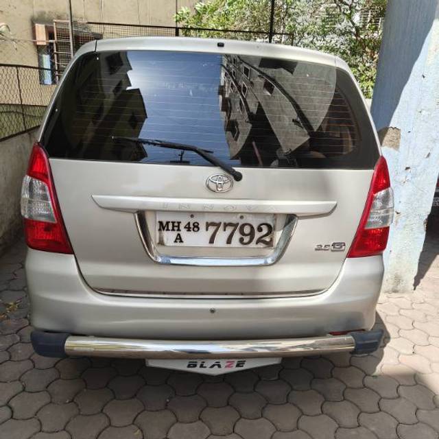 https://images10.gaadi.com/usedgaadi-sellcar/UsedCar/5dc44f4f-6cd3-44c6-aadb-d914132d1ce9/5a3cb7cc-e286-413d-915f-6a238f827e51.jpg?imwidth=6400