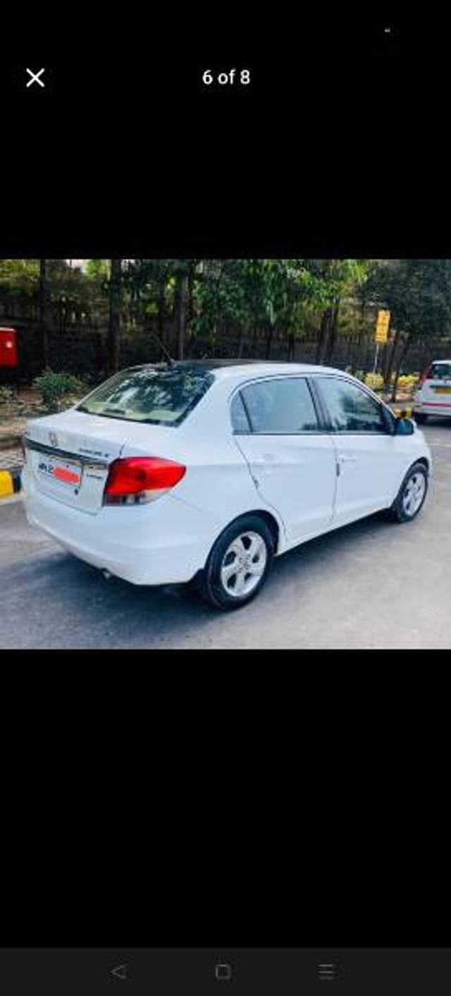 https://images10.gaadi.com/usedgaadi-sellcar/UsedCar/5de1cca3-a166-49a7-aa42-118416491ab2/beb90a33-a855-4b47-bcbf-df93e2198739.jpg?imwidth=6402