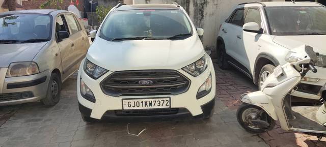 https://images10.gaadi.com/usedgaadi-sellcar/UsedCar/5df875fa-c644-4ade-964c-6630bdfbee18/f6c49b9d-e2ee-4ee1-9ab4-857f46b553e8.jpg?imwidth=6400