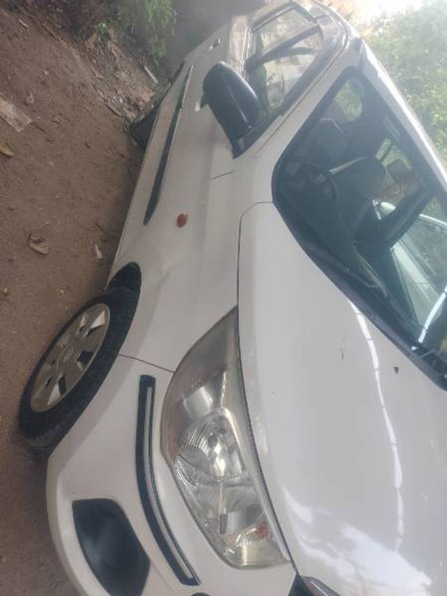 https://images10.gaadi.com/usedgaadi-sellcar/UsedCar/5e76a036-f66a-4990-bd6e-ea3f9f053933/751895b6-543b-4ecc-a001-0cd8a9802ab4.jpg?imwidth=6402