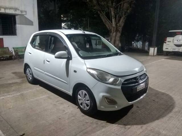 https://images10.gaadi.com/usedgaadi-sellcar/UsedCar/5eb59695-f64f-47ef-8a9a-00ef996cd7ef/d38bcedf-f888-489a-9b2f-7d1b74308494.jpg?imwidth=6400