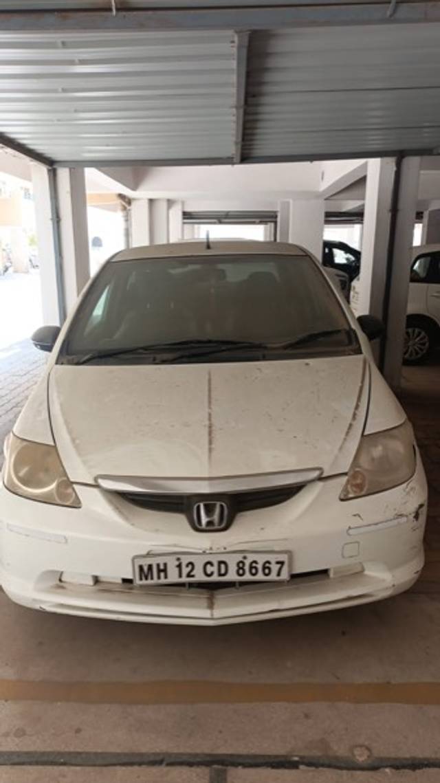 https://images10.gaadi.com/usedgaadi-sellcar/UsedCar/5ec5c3f2-0aa3-424a-91e5-bdb8a1a42451/0c3993eb-36ac-4f7b-9816-32798456df56.jpeg?imwidth=6400