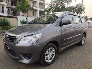 Toyota Innova 2012-2013 Toyota Innova 2.5 VX (Diesel) 7 Seater