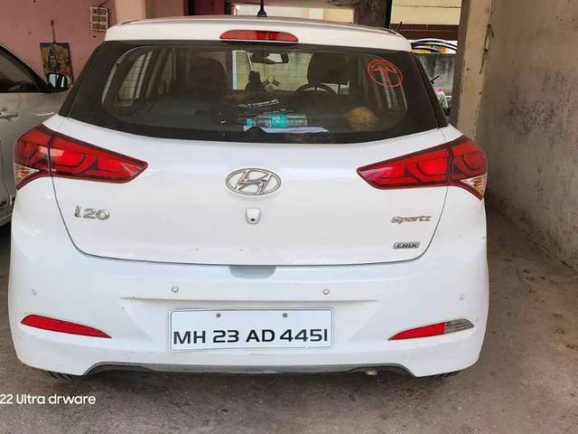 https://images10.gaadi.com/usedgaadi-sellcar/UsedCar/5ef89057-e6e6-413d-bfed-b67339ddd0b9/949c28cb-eb44-4bcc-9f5a-601c409948e2.jpg?imwidth=6401
