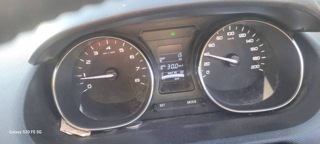 https://images10.gaadi.com/usedgaadi-sellcar/UsedCar/5f239305-2706-43c5-9ad9-603b62c8cc9a/8ed5e70b-faf9-46de-abdf-ad01b302f15f.jpg?imwidth=6402