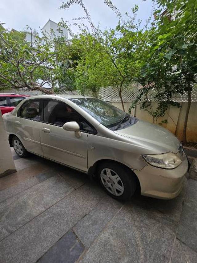 https://images10.gaadi.com/usedgaadi-sellcar/UsedCar/600aeb70-c0d5-4983-90ac-150ea74778f3/be977cb3-c645-4903-b910-94194ad8439a.jpg?imwidth=6400