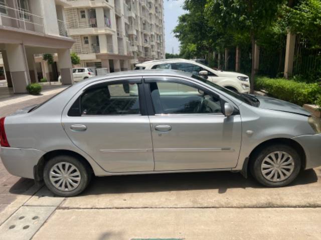 https://images10.gaadi.com/usedgaadi-sellcar/UsedCar/6013fb52-5b50-4e2a-8bf2-b57a9ed6d323/0d9e7548-07fc-4a17-894f-1780826e5fc1.jpeg?imwidth=6402