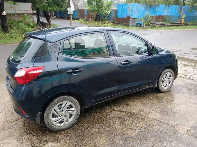 https://images10.gaadi.com/usedgaadi-sellcar/UsedCar/6039641c-0895-4d68-be41-665bea63d479/2353dfb3-e35e-425d-b19a-f4eb093b74a7.jpg?imwidth=6402