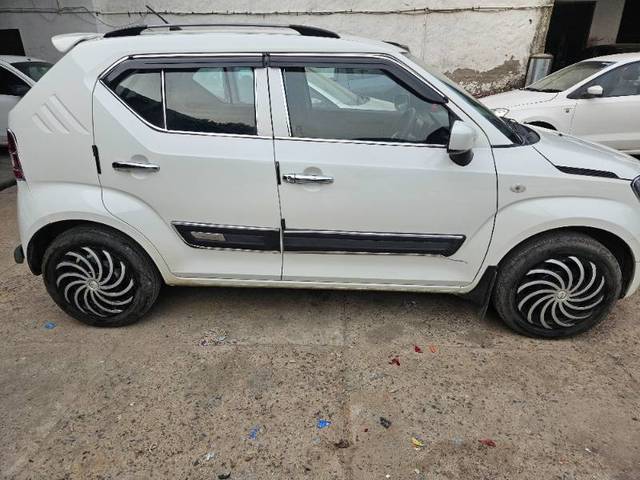 https://images10.gaadi.com/usedgaadi-sellcar/UsedCar/603d011c-7c1a-4c19-90c1-52a41ff8ca4f/b98fabc0-636f-4354-940c-609e9c320fd1.jpg?imwidth=6401