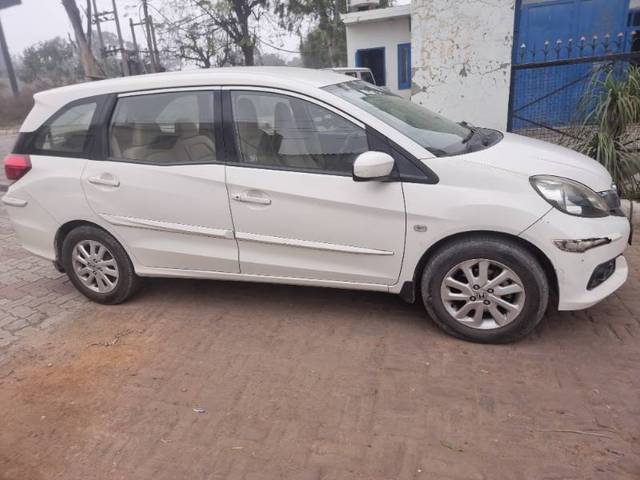 https://images10.gaadi.com/usedgaadi-sellcar/UsedCar/60581d55-8cf2-474c-911e-c89894b5165c/5f9ffd8a-a4ac-45b0-a7b6-8654fe2aba5f.jpg?imwidth=6400