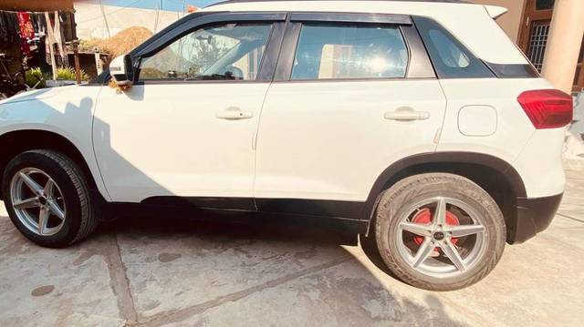 https://images10.gaadi.com/usedgaadi-sellcar/UsedCar/60735142-ac19-4973-aeaf-671eeeebe437/50636ca4-e11d-4f93-832a-c3c5fd7e6673.jpg?imwidth=6400