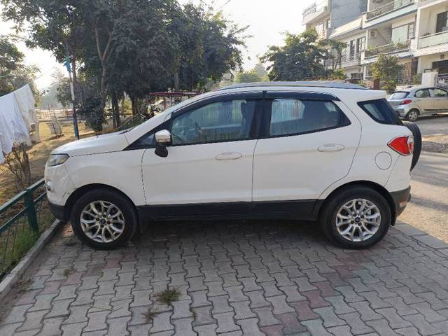 https://images10.gaadi.com/usedgaadi-sellcar/UsedCar/609e75ad-aa22-4edb-9d59-c7825ec6f6b5/c29c6a35-e667-4a9a-8154-14a9ab5c271b.jpg?imwidth=6401