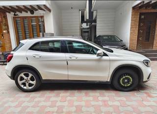 Mercedes-Benz GLA 2014-2019 Mercedes-Benz GLA 4MATIC