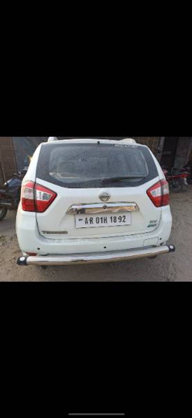 https://images10.gaadi.com/usedgaadi-sellcar/UsedCar/61367754-3d73-4a84-b0ef-a0b33c5b01a2/7f6952bf-82a5-44fe-848c-5db7c55305ab.jpg?imwidth=6400