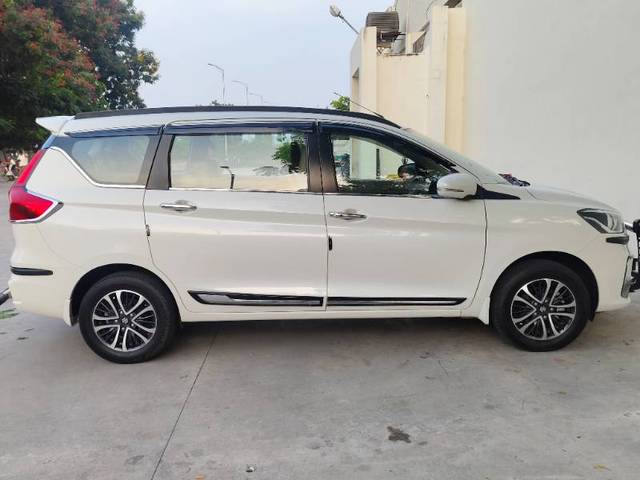 https://images10.gaadi.com/usedgaadi-sellcar/UsedCar/613a60d8-bd0d-4e60-9d13-c30f4f82e362/b8fb0503-eb5a-4e06-8c79-70512e94cf14.jpg?imwidth=6400