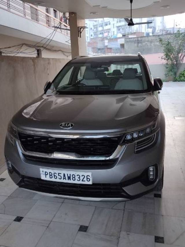 https://images10.gaadi.com/usedgaadi-sellcar/UsedCar/61703ff2-9153-4aea-a372-aa21bbcab0ca/461fe736-c765-452e-b6ff-ea710a9a7555.jpg?imwidth=6400