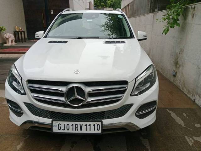 https://images10.gaadi.com/usedgaadi-sellcar/UsedCar/61777cbd-1b46-40f9-80e5-7d5fdd43beb3/93129a4a-56bd-474a-bd6b-f8f5f39eb454.jpg?imwidth=6402