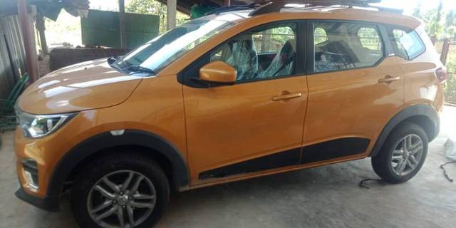 https://images10.gaadi.com/usedgaadi-sellcar/UsedCar/61c377e5-564b-4b7c-a8b8-3bc370cbf93a/ac319676-63fa-488c-a61b-b719e9acfa60.jpg?imwidth=6400