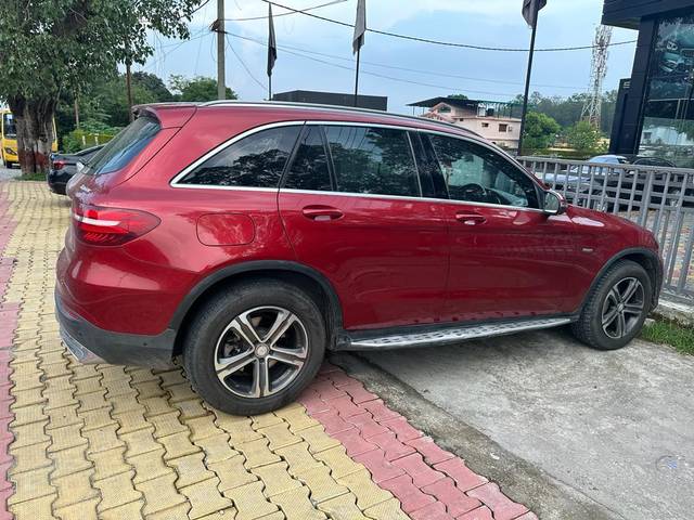 https://images10.gaadi.com/usedgaadi-sellcar/UsedCar/625d9b31-9c28-443b-b04c-9564eed74e8b/85326f14-b962-4052-9780-d88d642fed2a.jpeg?imwidth=6402