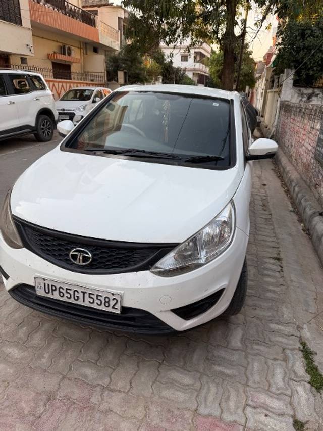 https://images10.gaadi.com/usedgaadi-sellcar/UsedCar/626a7399-692c-4052-a415-a5ab7c47a370/fbe9b7c9-b61e-42a5-a16b-087dd3d62836.jpeg?imwidth=6400