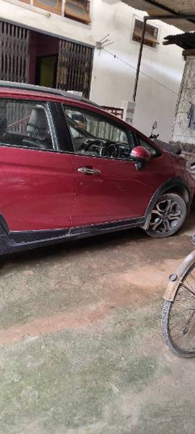 https://images10.gaadi.com/usedgaadi-sellcar/UsedCar/6278ae9b-596f-4fbe-bd61-44aff194514e/8c4628dd-10bd-4f2a-8649-b3124fbfa479.jpg?imwidth=6402