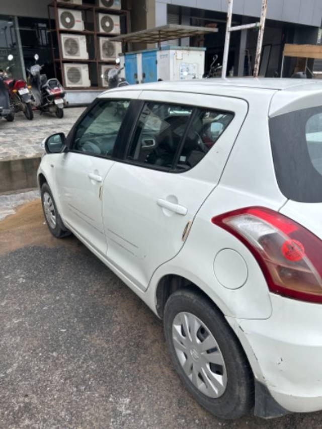 https://images10.gaadi.com/usedgaadi-sellcar/UsedCar/62af48de-cc29-428a-b265-87bf3d878042/2b613517-13ca-4d8f-a738-aea93dafaedf.jpg?imwidth=6401