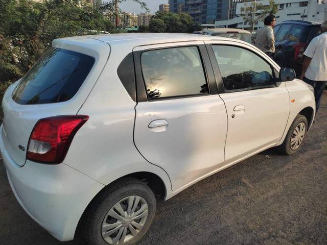 https://images10.gaadi.com/usedgaadi-sellcar/UsedCar/62b70328-0474-4dbf-b588-b3abe3292df8/de95c488-4659-4356-b7fb-93fb0528bf22.jpg?imwidth=6401