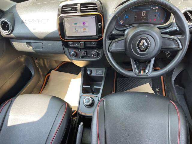 https://images10.gaadi.com/usedgaadi-sellcar/UsedCar/62cbed35-f2ac-489b-a8da-12973c8fcf3f/d642e052-7614-4673-b68a-40b7eeb2b4e2.jpeg?imwidth=6402