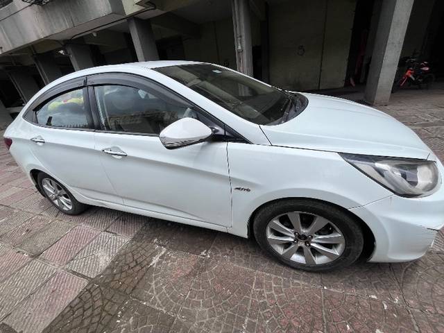 https://images10.gaadi.com/usedgaadi-sellcar/UsedCar/632c0bec-5eb7-4f48-aba2-7f4dd3c57280/e28cbc89-257b-47ea-a77f-48029e596b2e.jpg?imwidth=6400