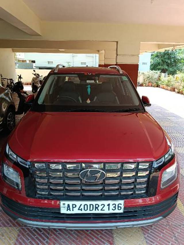 https://images10.gaadi.com/usedgaadi-sellcar/UsedCar/6332f123-f1cb-41ea-8066-9fa3d485c95b/60a8b794-d56f-4033-8b99-8c1474583518.jpg?imwidth=6400