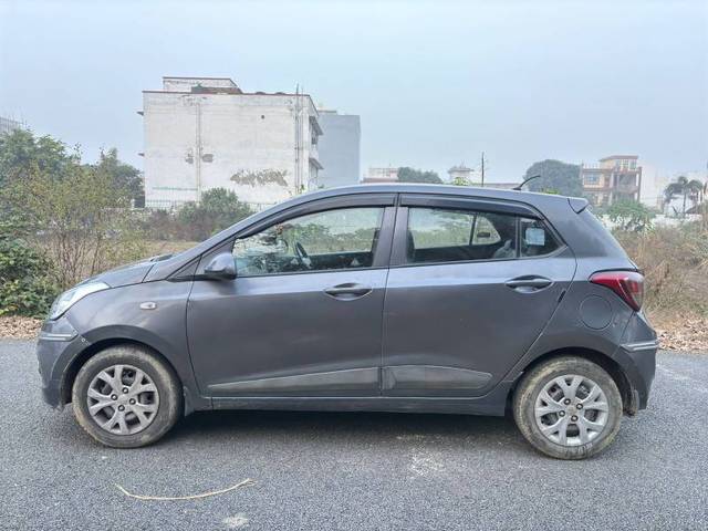 https://images10.gaadi.com/usedgaadi-sellcar/UsedCar/635f79cd-c6b2-4bed-96f6-f6b689673ba1/dbed3cae-e5a0-4e03-906d-bed2f7ccc68a.jpg?imwidth=6400