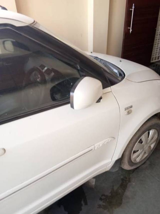 https://images10.gaadi.com/usedgaadi-sellcar/UsedCar/63adf541-0ca2-42e5-b265-4f48d574e47f/bf67686f-8377-45fc-9cc1-1c67d900fc1c.jpg?imwidth=6401