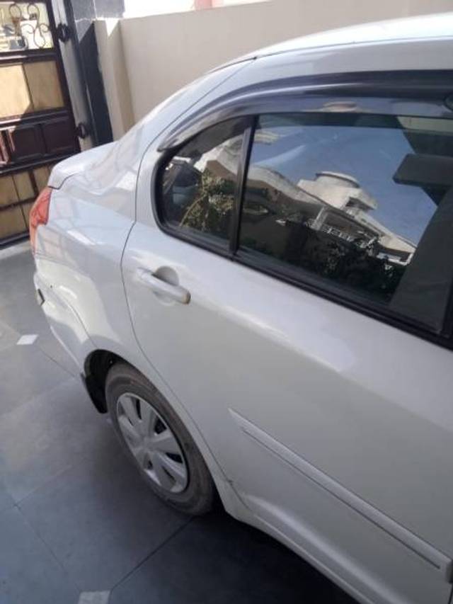 https://images10.gaadi.com/usedgaadi-sellcar/UsedCar/63adf541-0ca2-42e5-b265-4f48d574e47f/c8eae386-006d-48de-b814-0bee0a2a96a4.jpg?imwidth=6402