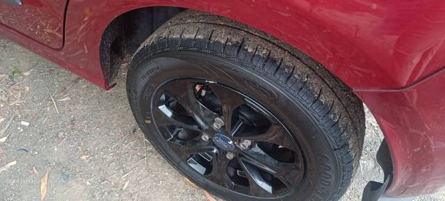 https://images10.gaadi.com/usedgaadi-sellcar/UsedCar/640d08f4-bba0-4c1e-ab08-375e435634c6/9c2c570f-173a-4774-afc1-9ca41d540e3c.jpg?imwidth=6402