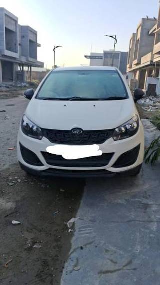 Mahindra Marazzo Mahindra Marazzo M2 BSIV