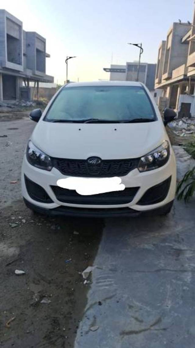 https://images10.gaadi.com/usedgaadi-sellcar/UsedCar/64600310-59dc-4cfa-9da4-5acd06e84ddd/66472a76-e9a8-4cad-bb6d-d822c5a343c0.webp?imwidth=6400