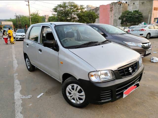 https://images10.gaadi.com/usedgaadi-sellcar/UsedCar/6460cb45-089a-4d2d-bd09-f545328be875/a66bcdf5-3f47-4f0d-b995-7c2a07714ac6.jpeg?imwidth=6400