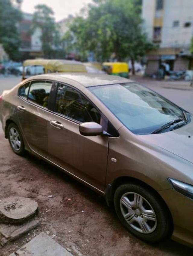 https://images10.gaadi.com/usedgaadi-sellcar/UsedCar/64945fb1-3775-4ad7-a1ab-5a52dfd615c5/b4b393fd-d838-4c1b-bcd3-c2e026716a92.jpg?imwidth=6400