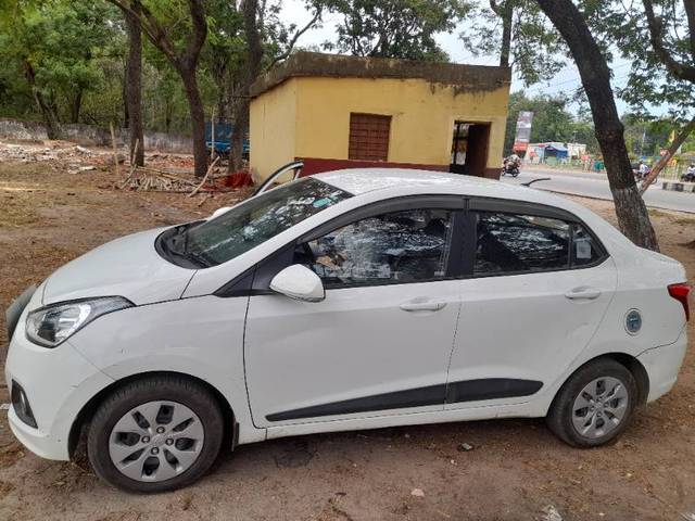 https://images10.gaadi.com/usedgaadi-sellcar/UsedCar/64d20e6a-8980-4f3d-a692-293d78249670/dc4af61b-ad68-4294-8e23-a6fdcf0ecc9c.jpg?imwidth=6400