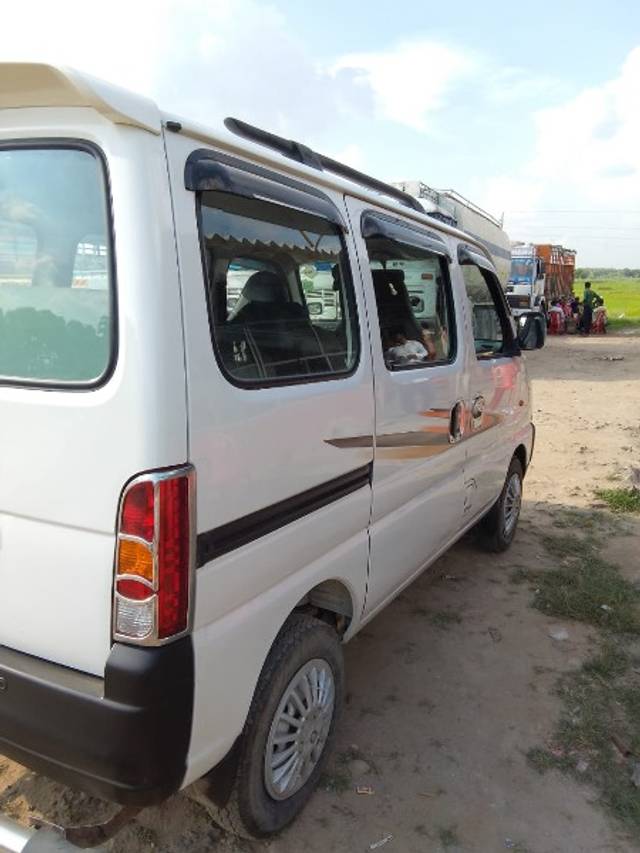 https://images10.gaadi.com/usedgaadi-sellcar/UsedCar/65567ddd-f0f5-4ad4-b5f0-561de16e519c/9d4271ab-5aeb-4518-a2fd-92a57ffda072.jpeg?imwidth=6401