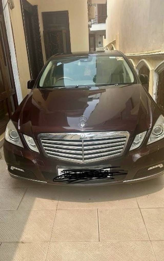 https://images10.gaadi.com/usedgaadi-sellcar/UsedCar/656a5f2a-5345-4270-a734-a2b3795232cc/9ff47f22-5037-4b13-95d5-a7cbb2a34d8b.jpg?imwidth=6400