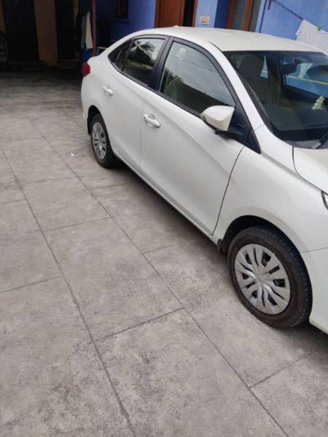 https://images10.gaadi.com/usedgaadi-sellcar/UsedCar/657dcf84-176e-486e-83e7-e8d840d42b9a/10e4d796-c27a-4e93-a14e-47893eaba256.jpg?imwidth=6402