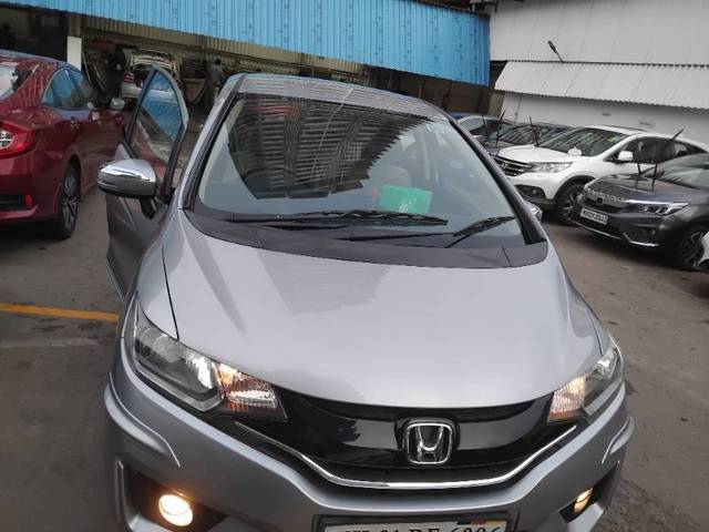 https://images10.gaadi.com/usedgaadi-sellcar/UsedCar/6601788a-3822-497d-a0b6-46d5c9c7259a/2d039c7a-0479-4b48-9799-4cc514c05d70.jpg?imwidth=6402