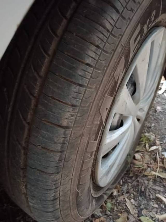 https://images10.gaadi.com/usedgaadi-sellcar/UsedCar/66484ca4-7646-40d0-a485-ca7e444759a5/29db756f-8fa1-421d-b0ea-26cc08ec81a3.jpg?imwidth=6402