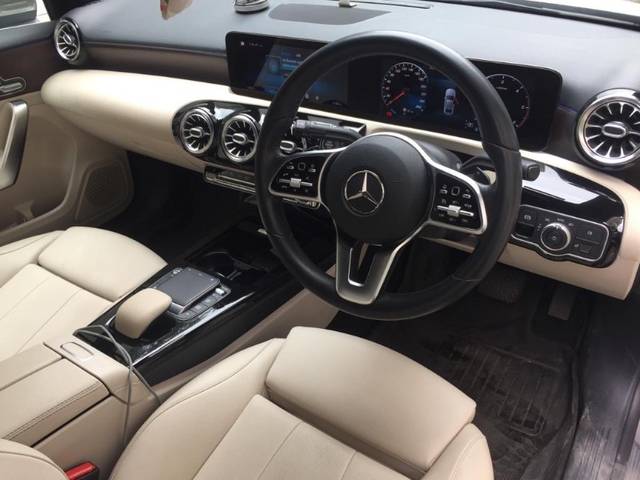 https://images10.gaadi.com/usedgaadi-sellcar/UsedCar/668cb6f8-12a8-4d26-990e-b702b837c217/65f78f0a-73c5-4991-a91f-5ba6664246fe.jpeg?imwidth=6402