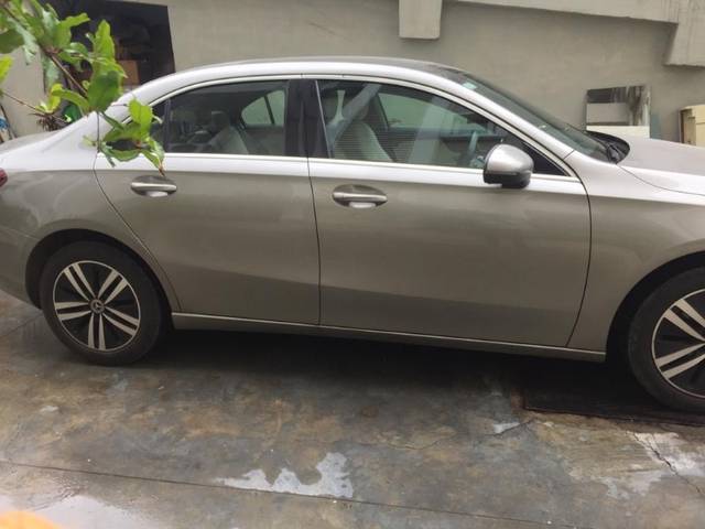 https://images10.gaadi.com/usedgaadi-sellcar/UsedCar/668cb6f8-12a8-4d26-990e-b702b837c217/ea2207c7-7621-4875-8029-cd62a00d7fdb.jpeg?imwidth=6401