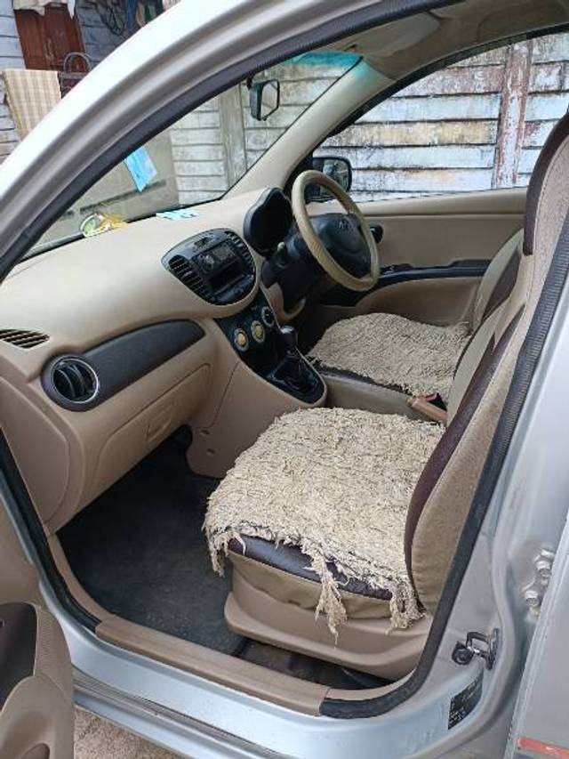 https://images10.gaadi.com/usedgaadi-sellcar/UsedCar/67b2f958-ce49-4657-a791-b6f458ed9c57/519d0283-1621-46a6-af51-5aa5a3b5ffef.jpg?imwidth=6402