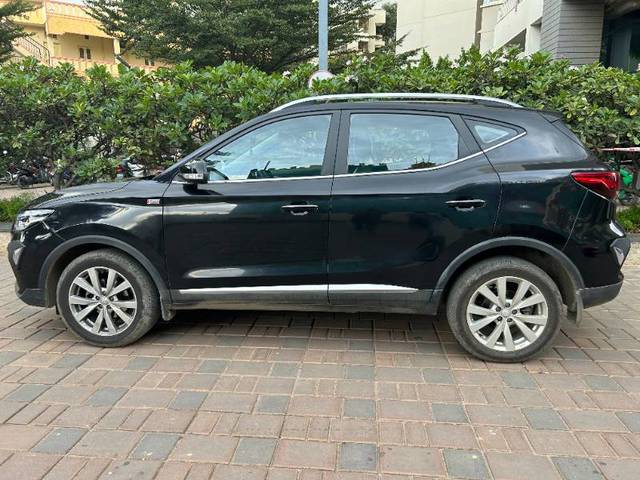 https://images10.gaadi.com/usedgaadi-sellcar/UsedCar/67ceef78-b96a-4544-9c8d-452887a9806b/e7c11961-274e-4b4f-a488-be14ae08b357.jpg?imwidth=6402